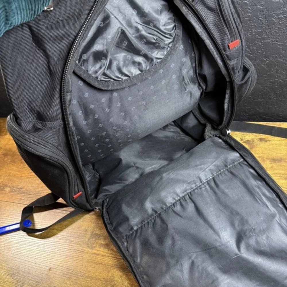 Ful Refugee Black‎ Ballistic Nylon Laptop Travel Backpack Unisex One Size